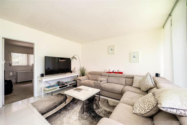 Bay Harbor Club, 1155 103rd St #4A, Bay Harbor Islands, Florida 33154, image 2