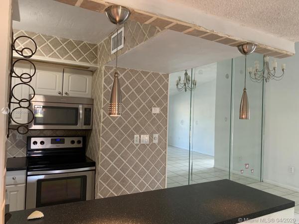 Carmel At The California Club, 935 NE 199th St #202-16, Ives Estates, Florida 33179, image 2