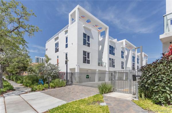 One Bay Residences, Miami, Florida 33137, image 2