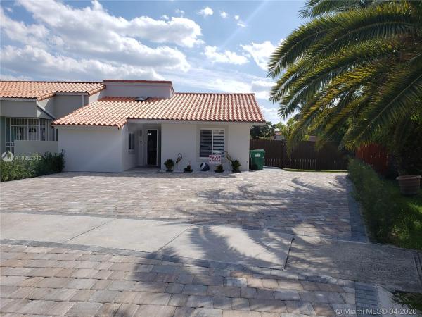 Las Palmas, 10386 SW 9th Ter, University Park, Florida 33174, image 2