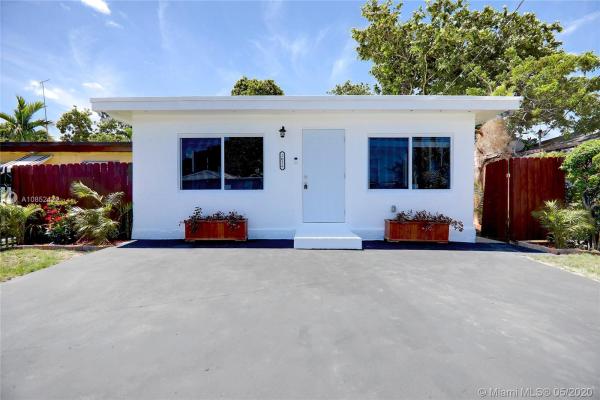 Para Villa Heights, 2026 NW 71st St, Gladeview, Florida 33147, image 2