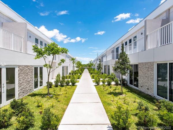 Vittoria Gardens, 13725 SW 259th Ln, Naranja, Florida 33032, image 2