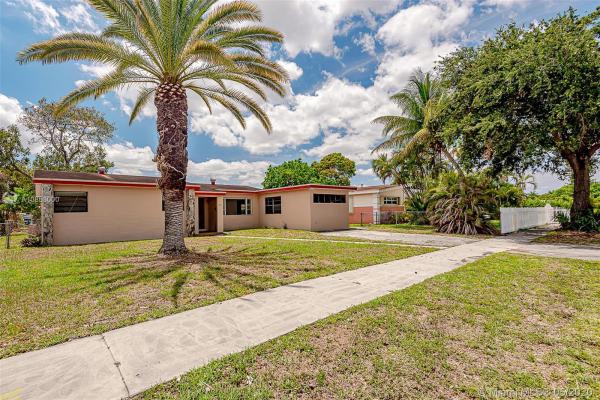 Fleetwood Gardens, 1948 NW 186th St, Miami Gardens, Florida 33056, image 2