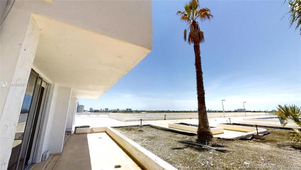 Sailboat Cay, 13499 Biscayne Blvd #412, North Miami, Florida 33181, image 2