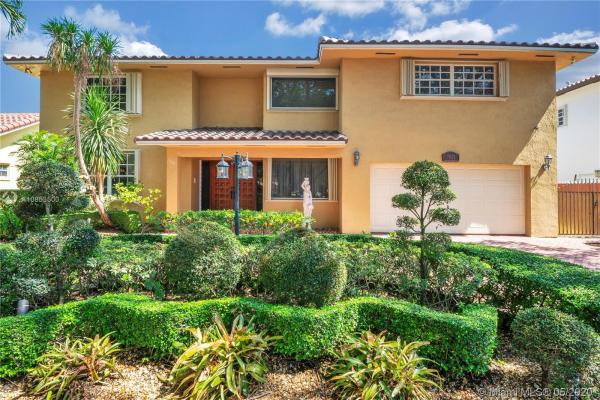 Royal Oaks, 7881 NW 169th Ter, Miami Lakes, Florida 33016, image 2