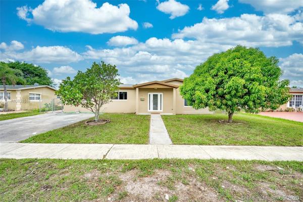 Sunrise Golf Village, 1541 NW 63rd Ave, Sunrise, Florida 33313, image 2