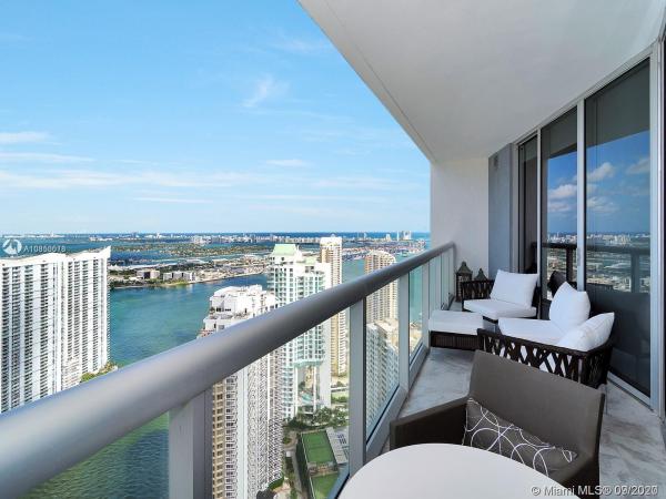 Icon Brickell Tower 2, 495 Brickell Ave #5106, Miami, Florida 33131, image 2