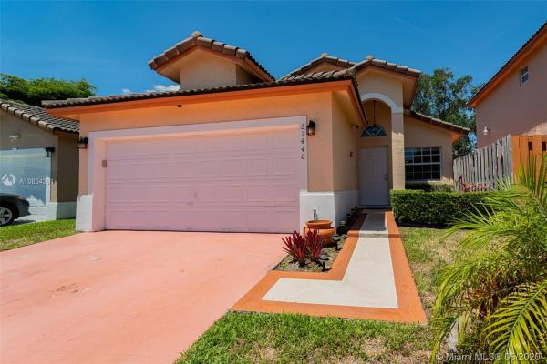 Windy Pointe, 21440 SW 88th Ave, Cutler Bay, Florida 33189, image 2