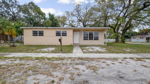 Westwood Manor Estates, 2470 NW 168th St, Miami Gardens, Florida 33056, image 2
