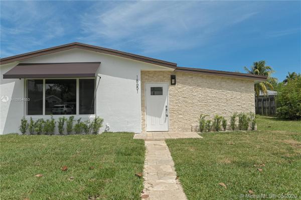 Bel Aire, 18651 Belmont Dr, Cutler Bay, Florida 33157, image 2
