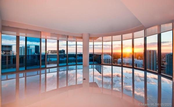 Epic Hotel & Residences, 200 Biscayne Boulevard Way #5002, Miami, Florida 33131, image 2