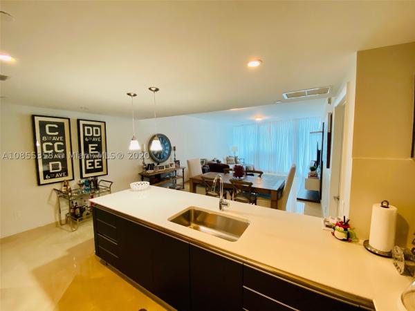 Jade Beach, 17001 Collins Ave #1205, Sunny Isles Beach, Florida 33160, image 2