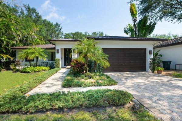 Palm Miami Heights, 5827 SW 82nd St, South Miami, Florida 33143, image 2