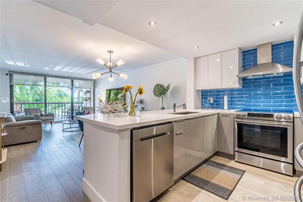 Gardens Of Kendall South, 10815 SW 112th Ave #216, Kendall, Florida 33176, image 2