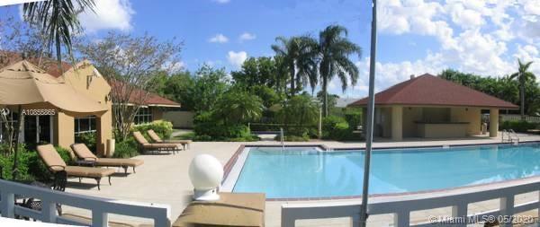 Villa Rustica, 18890 NW 57th Ave #305, Hialeah, Florida 33015, image 2