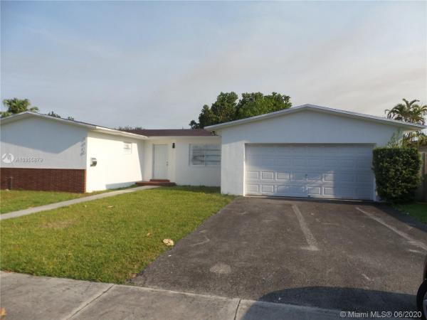 Lindi Manor, 9410 SW 65th St, Sunset, Florida 33173, image 2