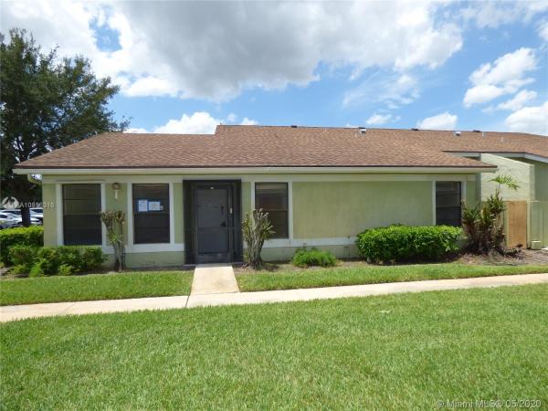 Lakeside Green, 4309 Willow Brook Cir, West Palm Beach, Florida 33417, image 2