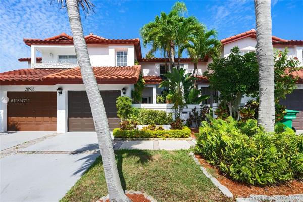 Saga Bay Townhomes, 20916 SW 81st Pl, Cutler Bay, Florida 33189, image 2
