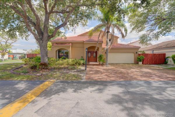 Poinciana Pointe, 8871 SW 4th Ln, Fountainebleau, Florida 33174, image 2