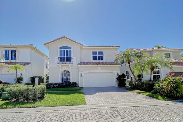 Edgewater, 1516 Breakwater Ter, Hollywood, Florida 33019, image 2