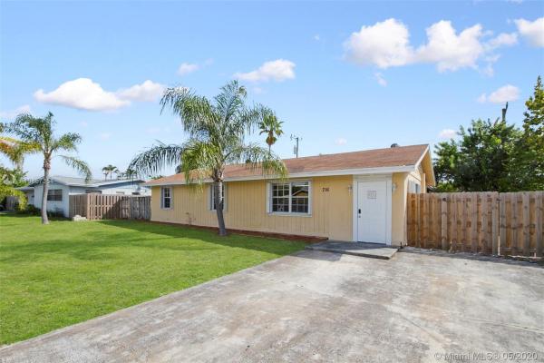 Lantana Heights, 716 S 14th St, Lantana, Florida 33462, image 2