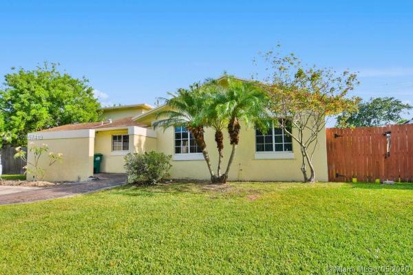 Cutler Ridge, 10321 SW 212th St, Cutler Bay, Florida 33189, image 2