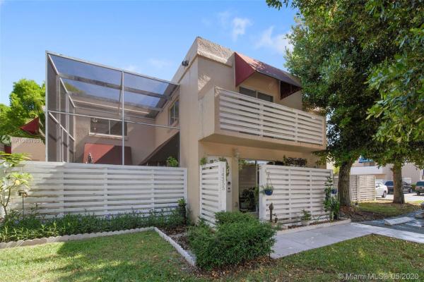 Arbor Courts, 14355 SW 96th Ln #14355, The Hammocks, Florida 33186, image 2
