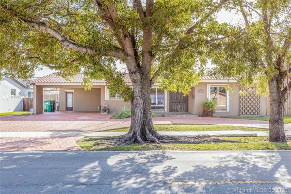 Sunrise Manor, 3025 SW 79th Ave, Westchester, Florida 33155, image 2
