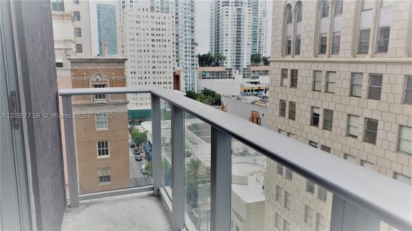 Centro, 151 SE 1st St #1102, Miami, Florida 33131, image 1