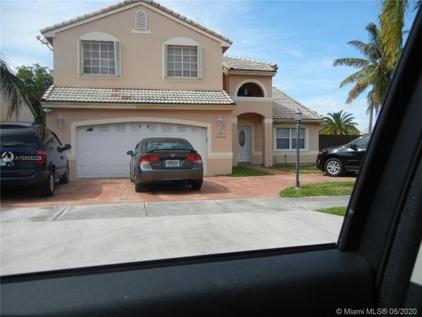 Lago Mar South, 16011 SW 83rd St, Kendall, Florida 33193, image 2