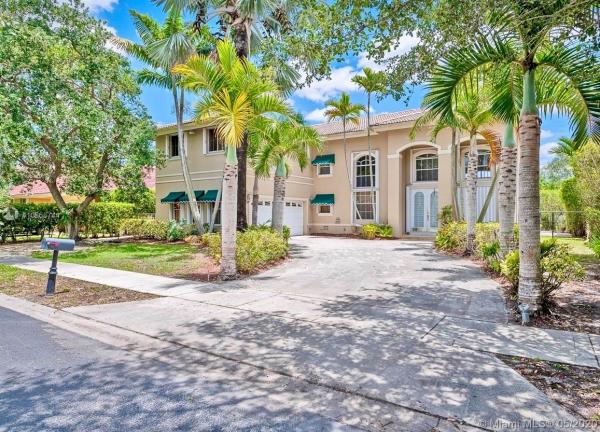 Graham West, 16009 NW 82nd Pl, Miami Lakes, Florida 33016, image 2