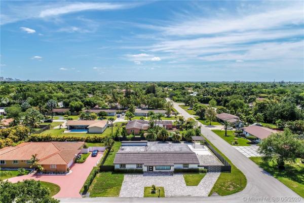 Pamela Park, 11725 SW 98th Ave, Kendall, Florida 33176, image 2