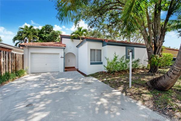 Poinciana At Sunset, 10969 SW 74th St, Kendall, Florida 33173, image 2