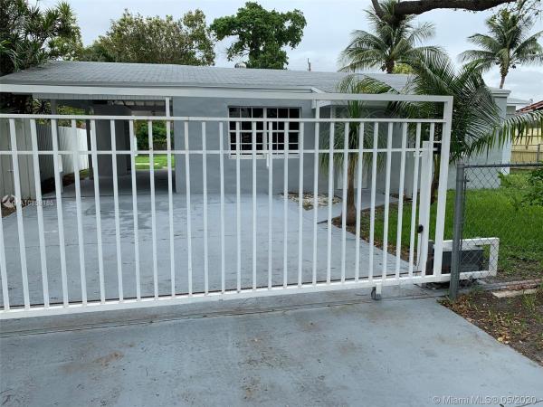 Bird Road Terrace, 6601 SW 42nd St, Westwood Lakes, Florida 33155, image 2