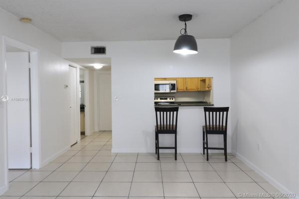 Willow Walk Of Kendall, 13820 SW 112th St #103, The Hammocks, Florida 33186, image 2
