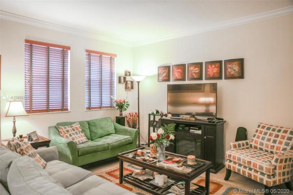 Century Park, 8936 W Flagler #211, Fountainebleau, Florida 33174, image 2
