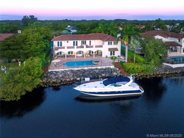 Hammocks Oaks Harbor, 11045 Tanya St, Coral Gables, Florida 33156, image 2