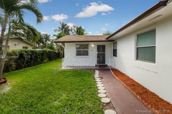 Arch Creek Estates, 1500 NE 147th St, Golden Glades, Florida 33161, image 2