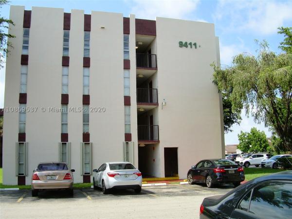 Versailles Gardens, 9411 SW 4th St #105, Fountainebleau, Florida 33174, image 2