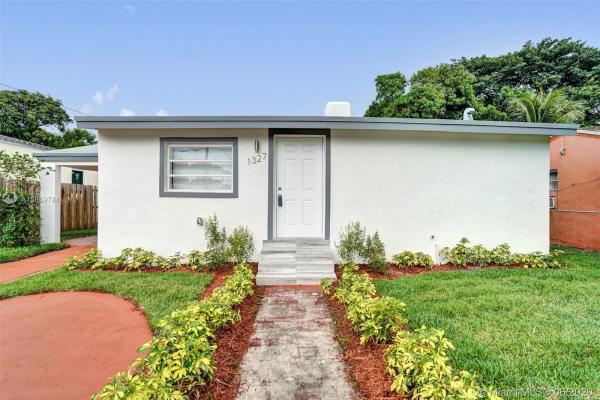 North Miami Estates, 1327 NW 43rd St, Miami, Florida 33142, image 2