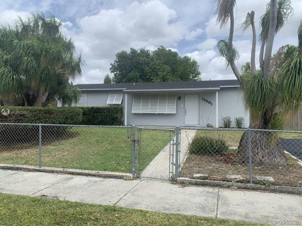 Gem Homes, 14381 SW 297th St, Leisure City, Florida 33033, image 2