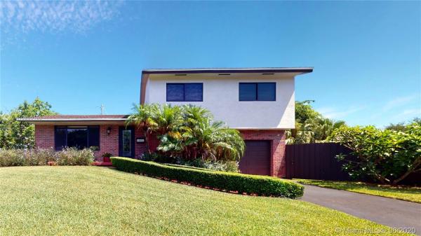 Heftler Homes Sunset Park, 10001 SW 85th Ter, Kendall, Florida 33173, image 2
