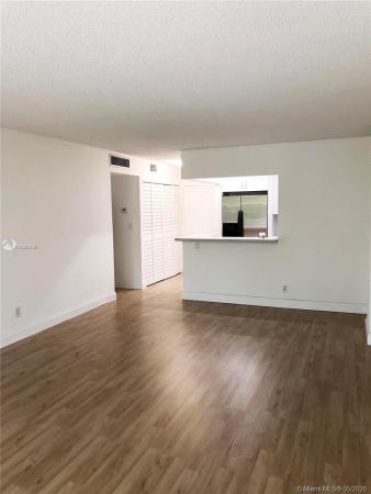 3 Horizons South, 1465 NE 123rd St #316, North Miami, Florida 33161, image 2