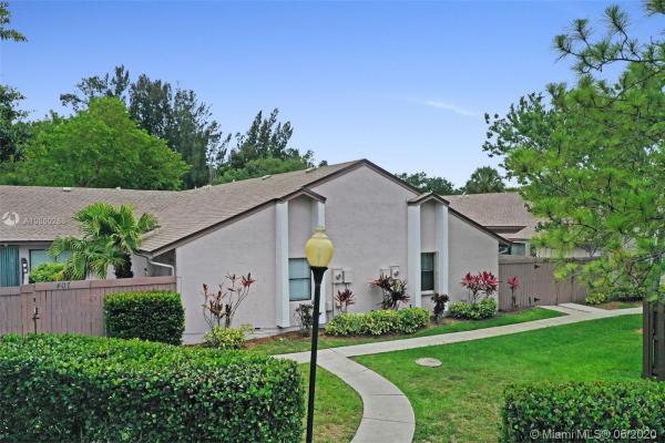 Courtyards Of Plantation Acres, 151 NW 115th Ave #405, Plantation, Florida 33325, image 2