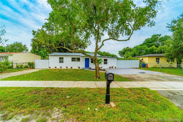 Pine Tree Park, 2930 NW 161st St, Miami Gardens, Florida 33054, image 2