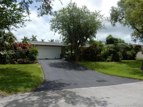 Whispering Pines Estates, 18451 SW 84th Ct, Cutler Bay, Florida 33157, image 2