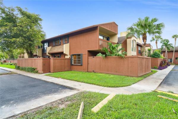 Snapper Village, Kendall, Florida 33173, image 2