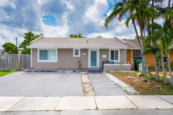 Royale Green, 4258 SW 129th Pl 0, Kendale Lakes, Florida 33175, image 2