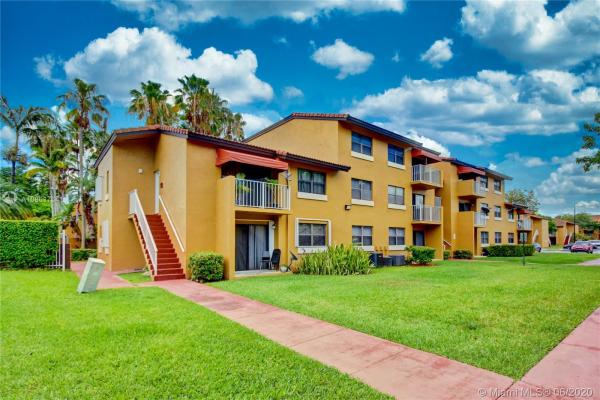 The Courts At Kendall, 15650 SW 80th St #F-304, Kendall West, Florida 33193, image 2