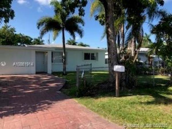 Newport, 709 NW 14th St, Homestead, Florida 33030, image 2